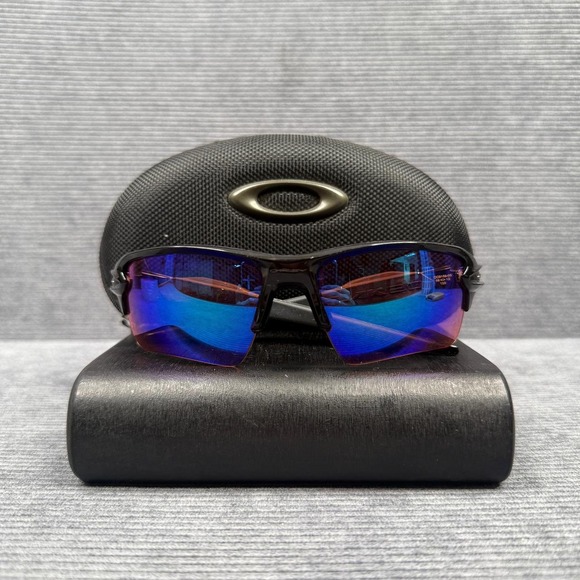 Oakley Flak 2.0 XL Sunglasses Polished Black Prizm Deep Water PolarizedOO9188-05